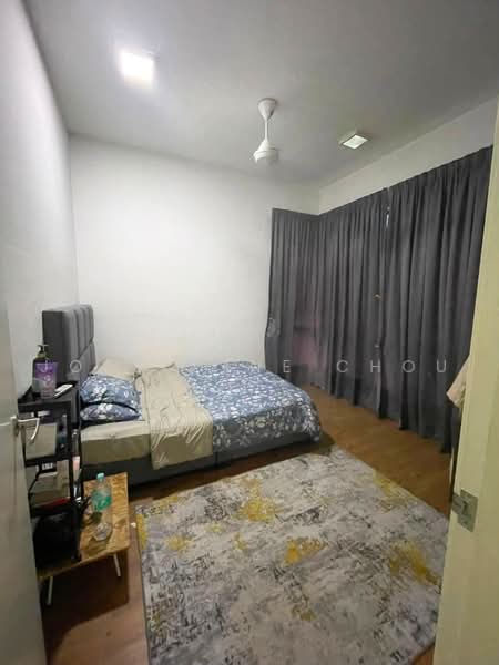 Kediaman Servis untuk Disewa di Utropolis Suites 1 - Josephine Chou - Bedroom - PropertyGuru.com.my
