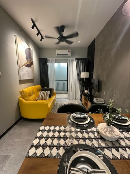 Kediaman Servis untuk Dijual di The Vybe @ Techzone - Muna Zawani Muhamad - Living Room - PropertyGuru.com.my