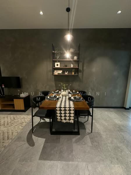 Kediaman Servis untuk Dijual di The Vybe @ Techzone - Muna Zawani Muhamad - Dining Room - PropertyGuru.com.my