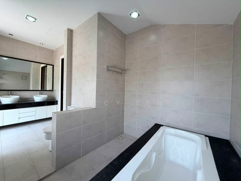 Rumah Berkembar untuk Disewa di East Ledang (Iskandar Puteri (Nusajaya)) - Jercy Ten - Bathroom - PropertyGuru.com.my