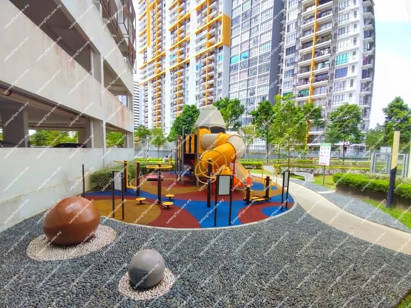 Kondominium untuk Dijual di Oasis 1 - Gary Chow - Exterior - PropertyGuru.com.my