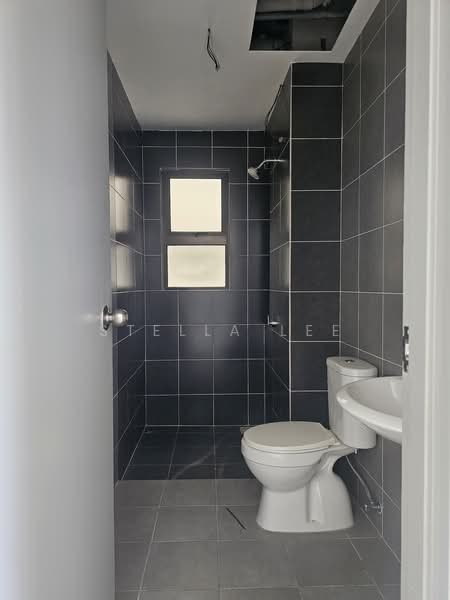 Condominium for Sale at Residensi Bukit Palma 2 (Palm Hill Residence 2) - Stella Lee - Bathroom - PropertyGuru.com.my