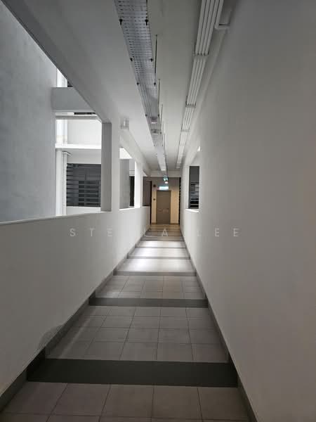 Condominium for Sale at Residensi Bukit Palma 2 (Palm Hill Residence 2) - Stella Lee - Corridor - PropertyGuru.com.my