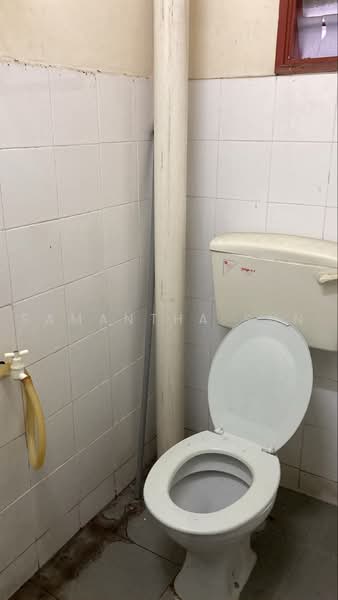 Shop / Office for Rent in Bukit Sentosa (Rawang) - Samantha Sun - Bathroom - PropertyGuru.com.my