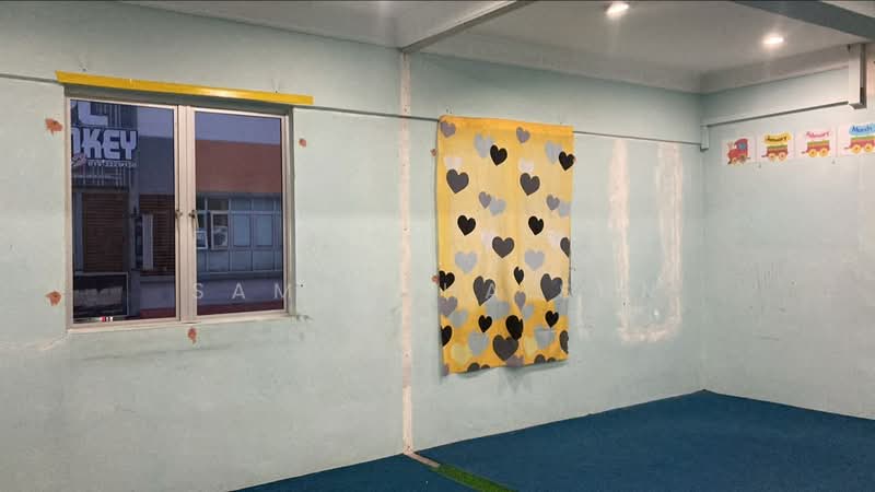 Shop / Office for Rent in Bukit Sentosa (Rawang) - Samantha Sun - Interior - PropertyGuru.com.my