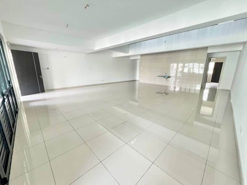 2-storey Terraced House for Sale in Shah Alam (Selangor) - Zul Arif - Living Room - PropertyGuru.com.my