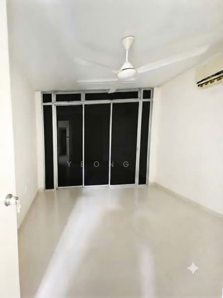 Rumah Bandar untuk Disewa di Cyber 11 (Cyberjaya) - Yeong . - Living Room - PropertyGuru.com.my