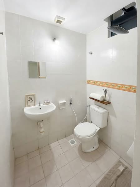 Rumah Bandar untuk Disewa di Cyber 11 (Cyberjaya) - Yeong . - Bathroom - PropertyGuru.com.my