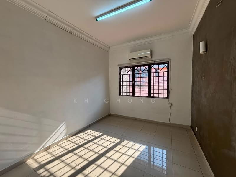 Rumah Teres 2-Tingkat untuk Dijual di Taman Raja Nong (Klang) - KH Chong - Interior - PropertyGuru.com.my