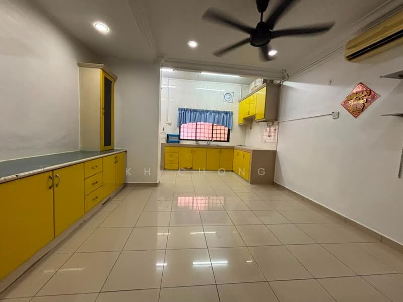 Rumah Teres 2-Tingkat untuk Dijual di Taman Raja Nong (Klang) - KH Chong - Kitchen - PropertyGuru.com.my