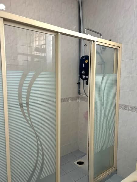 Rumah Teres 2-Tingkat untuk Dijual di Kota Kemuning (Shah Alam) - Goh Kien Hua - Bathroom - PropertyGuru.com.my