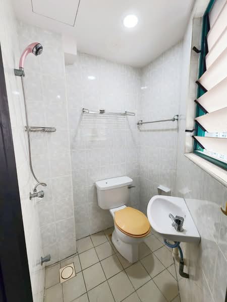 Kondominium untuk Disewa di The Straits View Condominium - Stella Chia - Bathroom - PropertyGuru.com.my