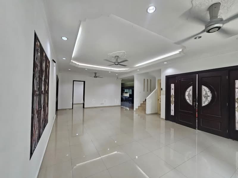 Rumah Berkembar untuk Dijual di Seksyen 27 (Shah Alam) - Jason Ooi - Living Room - PropertyGuru.com.my