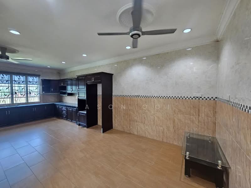 Rumah Berkembar untuk Dijual di Seksyen 27 (Shah Alam) - Jason Ooi - Kitchen - PropertyGuru.com.my