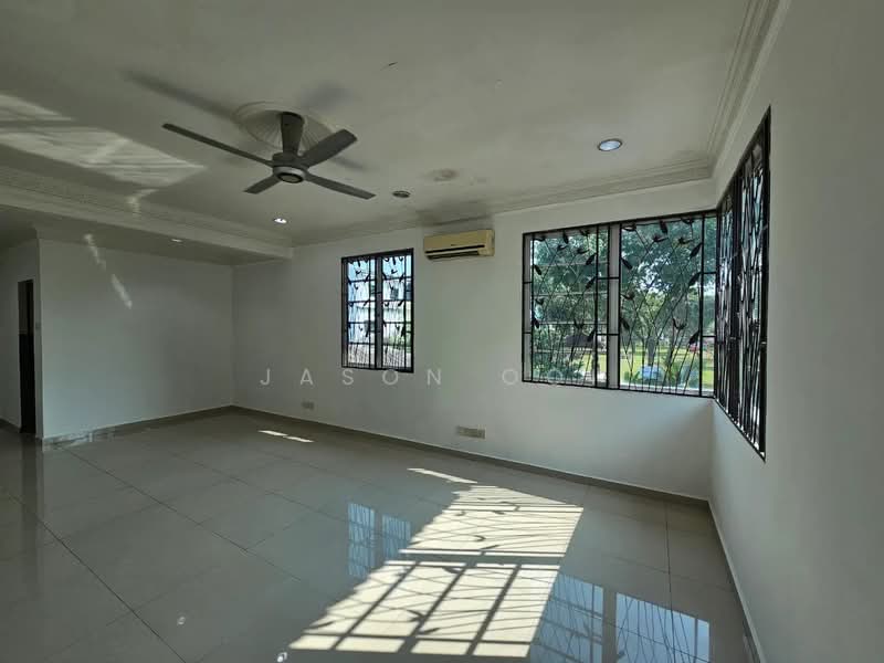 Rumah Berkembar untuk Dijual di Seksyen 27 (Shah Alam) - Jason Ooi - Living Room - PropertyGuru.com.my