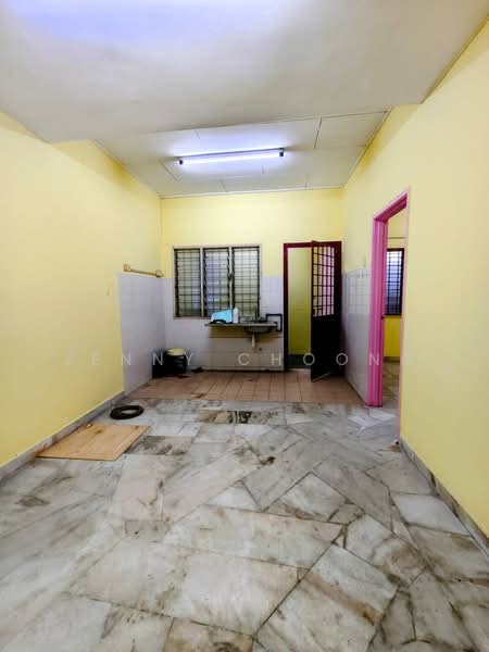 Rumah Teres 1-Tingkat untuk Dijual di Taman Desa Mewah (Semenyih) - Jenny Choong - Kitchen - PropertyGuru.com.my