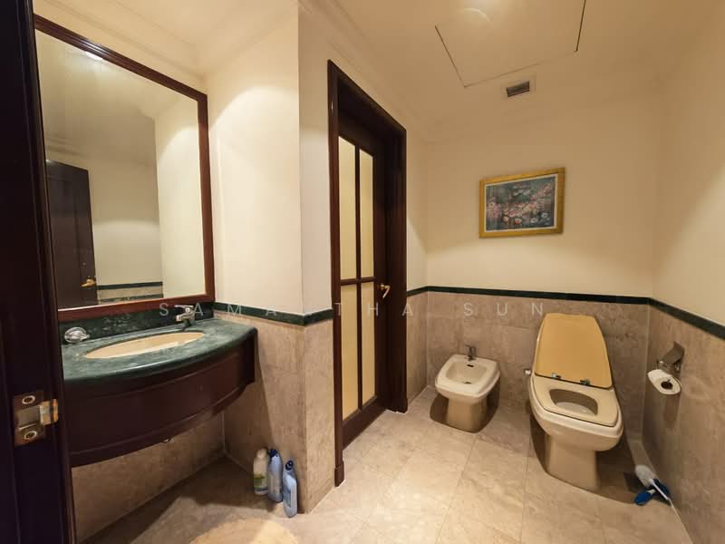 Kediaman Servis untuk Disewa di Berjaya Times Square - Samantha Sun - Bathroom - PropertyGuru.com.my