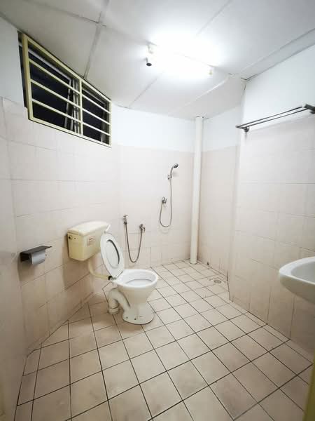 Apartment for Rent at Sri Manja Square Petaling Jaya - Stanley Ooi - Bathroom - PropertyGuru.com.my