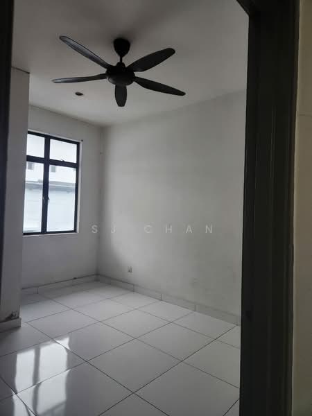2-storey Terraced House for Rent in Taman Lagenda Putra (Kulai) - SJ CHAN - Interior - PropertyGuru.com.my