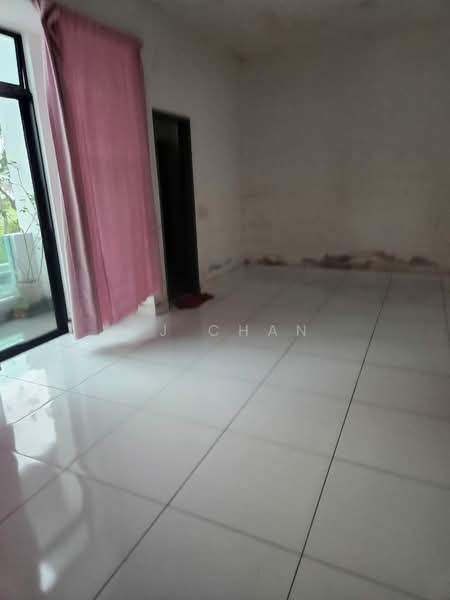 2-storey Terraced House for Rent in Taman Lagenda Putra (Kulai) - SJ CHAN - PropertyGuru.com.my