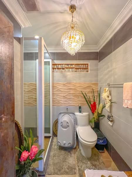 Semi-Detached House for Sale in SS4 (Petaling Jaya) - Shiqin Saidin - Bathroom - PropertyGuru.com.my