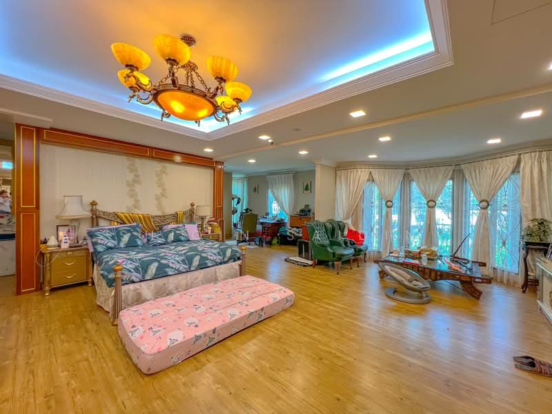 Semi-Detached House for Sale in SS4 (Petaling Jaya) - Shiqin Saidin - Master Bedroom - PropertyGuru.com.my