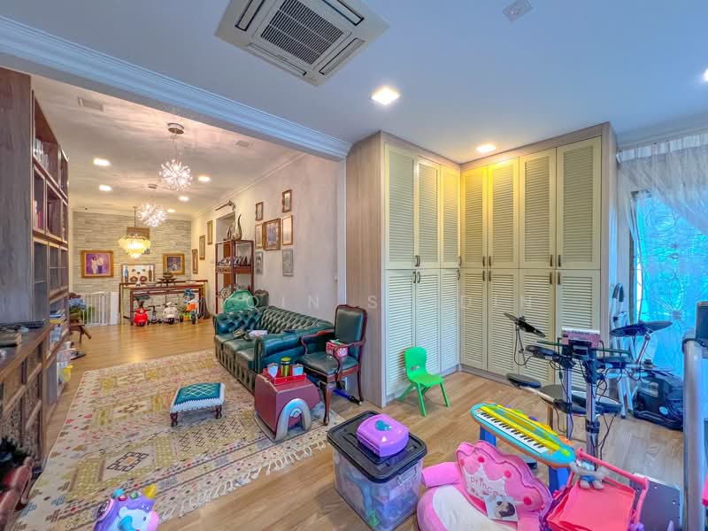 Semi-Detached House for Sale in SS4 (Petaling Jaya) - Shiqin Saidin - Living Room - PropertyGuru.com.my