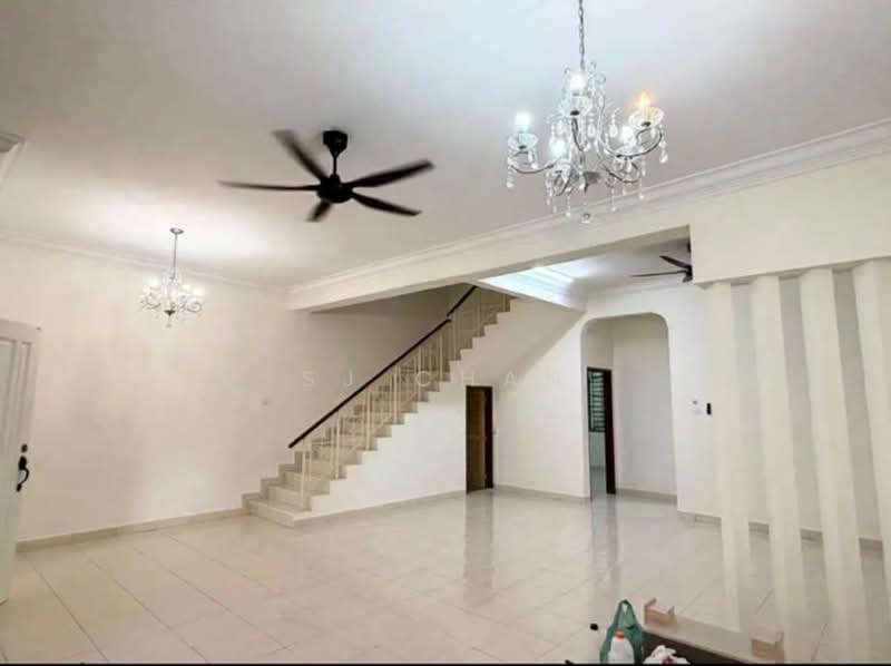 Rumah Teres 2-Tingkat untuk Disewa di Taman Pelangi Indah (Ulu Tiram) - SJ CHAN - Living Room - PropertyGuru.com.my
