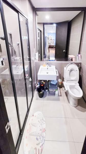 Service Residence for Sale at The Tamarind - Andrew Chong - Bathroom - PropertyGuru.com.my