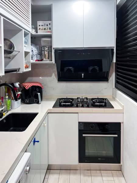 Service Residence for Sale at The Tamarind - Andrew Chong - Kitchen - PropertyGuru.com.my