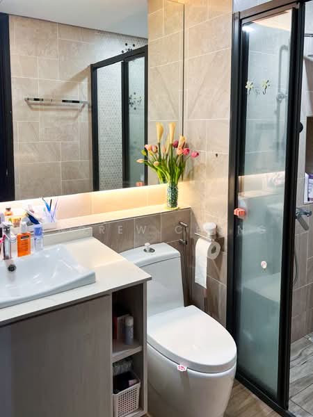 Service Residence for Sale at The Tamarind - Andrew Chong - Bathroom - PropertyGuru.com.my