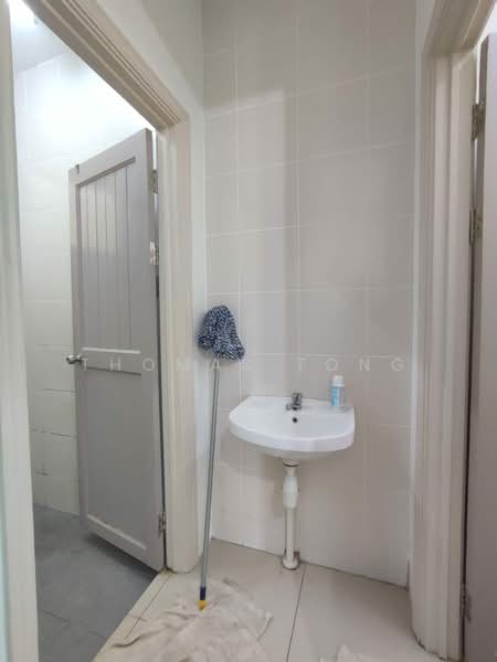 Pangsapuri untuk Disewa di Samajaya Apartment - Thomas Tong - Bathroom - PropertyGuru.com.my