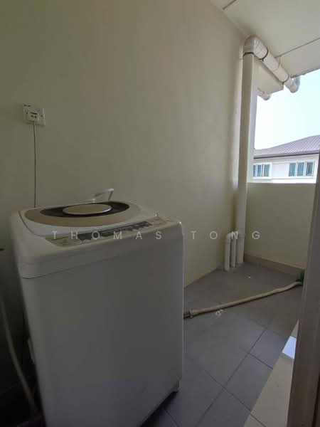 Pangsapuri untuk Disewa di Samajaya Apartment - Thomas Tong - Balcony - PropertyGuru.com.my