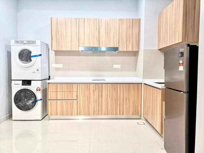 Kediaman Servis untuk Disewa di Tropicana Gardens - Dixon Loh - Kitchen - PropertyGuru.com.my