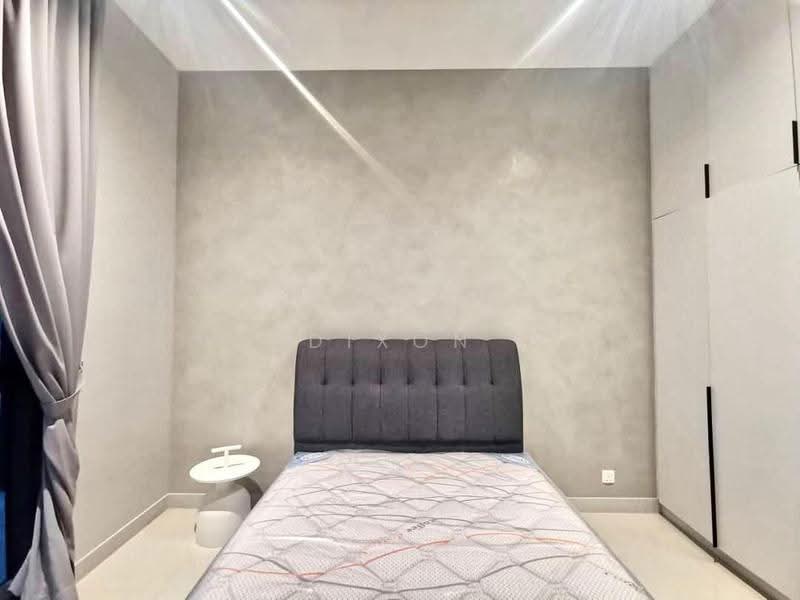Kediaman Servis untuk Disewa di Tropicana Gardens - Dixon Loh - Bedroom - PropertyGuru.com.my