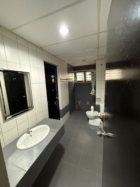 Condominium for Sale at Indah Alam (Subang Andaman) - Mike Yan - Bathroom - PropertyGuru.com.my