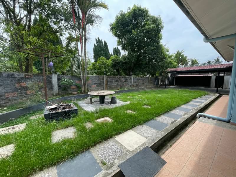 Bungalow House untuk Dijual di Bandar Country Homes (Rawang) - Nicky Lai - Exterior - PropertyGuru.com.my