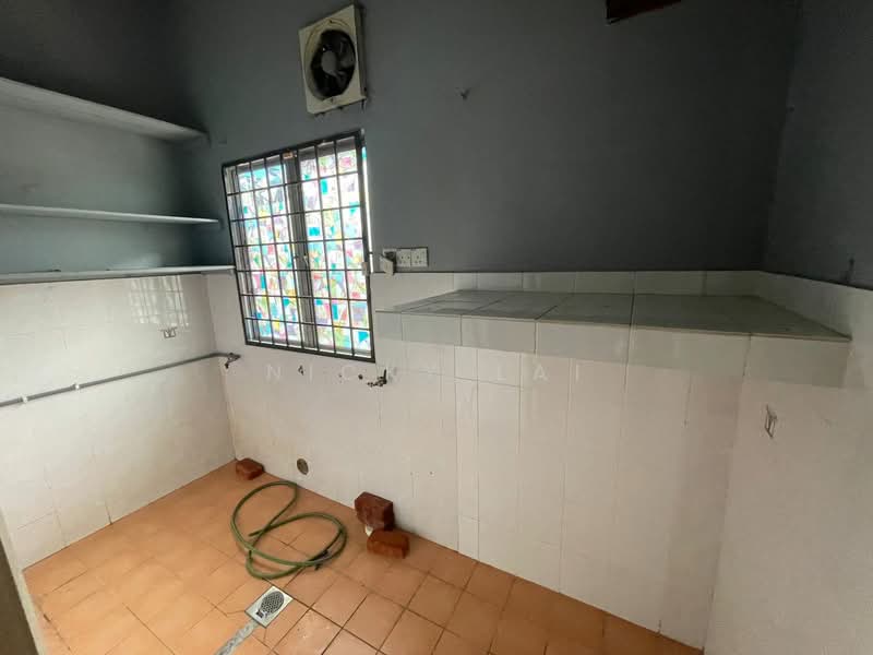 Bungalow House untuk Dijual di Bandar Country Homes (Rawang) - Nicky Lai - Kitchen - PropertyGuru.com.my