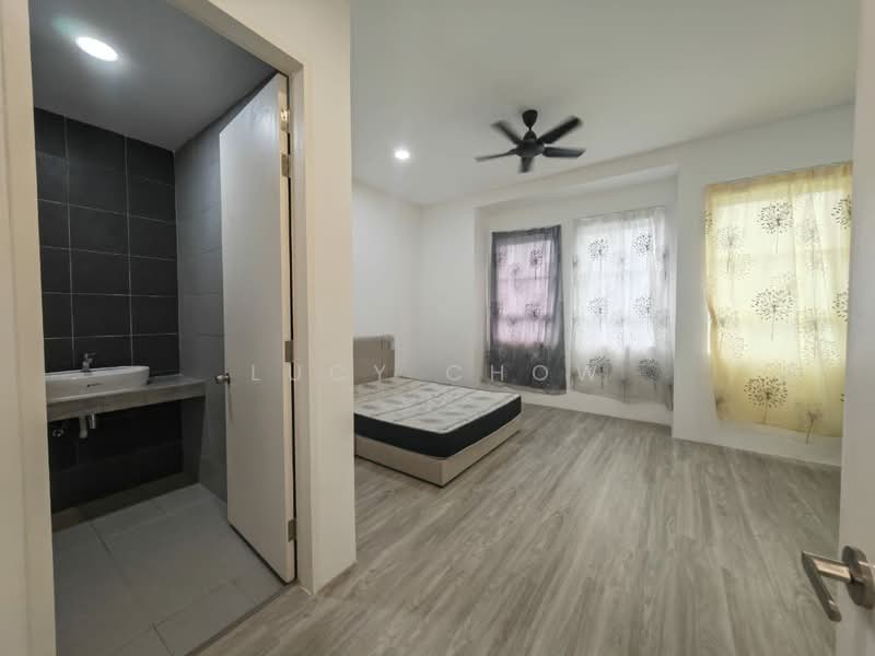 Rumah Teres 2-Tingkat untuk Disewa di Bandar Country Homes (Rawang) - Lucy Chow - Bedroom - PropertyGuru.com.my