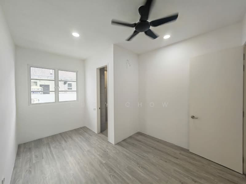 Rumah Teres 2-Tingkat untuk Disewa di Bandar Country Homes (Rawang) - Lucy Chow - Bedroom - PropertyGuru.com.my