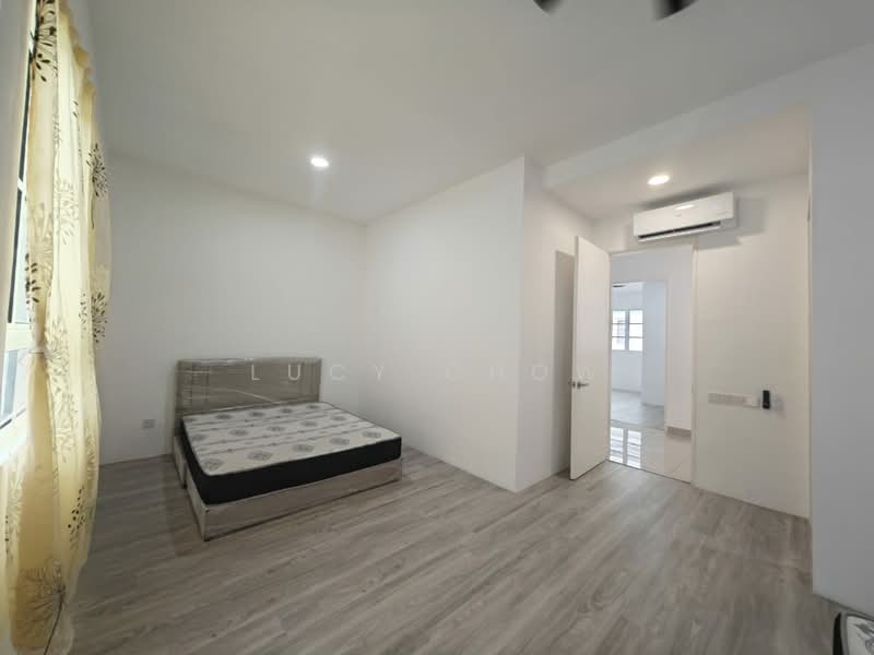 Rumah Teres 2-Tingkat untuk Disewa di Bandar Country Homes (Rawang) - Lucy Chow - Bedroom - PropertyGuru.com.my