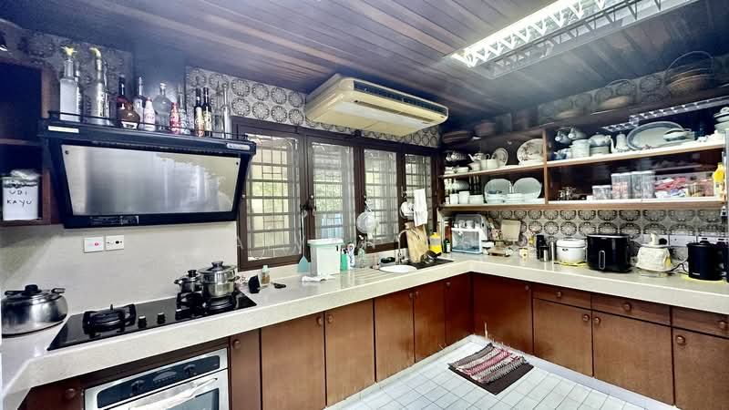 Bungalow House untuk Dijual di Taman Bukit Pantai (Bangsar) - Aivan Ng - Kitchen - PropertyGuru.com.my