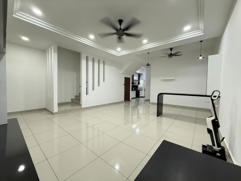 Rumah Teres 2-Tingkat untuk Dijual di Bandar Putra (Kulai) - MEL CHU - Living Room - PropertyGuru.com.my