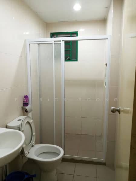 Service Residence for Sale at OUG Parklane - Patrick Yoong - Bathroom - PropertyGuru.com.my
