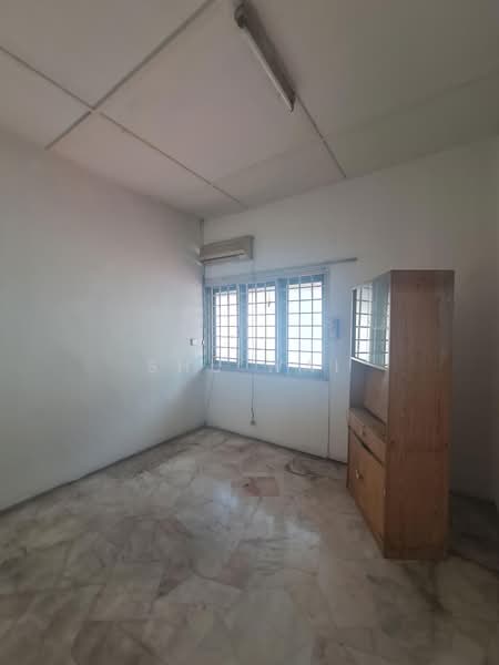 Rumah Teres 2-Tingkat untuk Disewa di Taman Bukit Serdang (Seri Kembangan) - Shu Wai - PropertyGuru.com.my