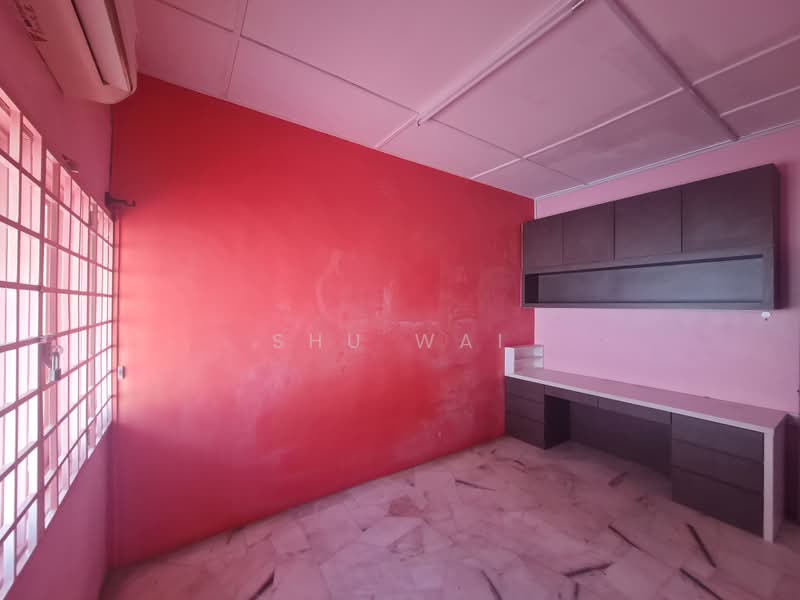 Rumah Teres 2-Tingkat untuk Disewa di Taman Bukit Serdang (Seri Kembangan) - Shu Wai - PropertyGuru.com.my