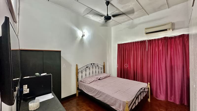 Bungalow House untuk Dijual di Taman Bukit Pantai (Bangsar) - Aivan Ng - Bedroom - PropertyGuru.com.my