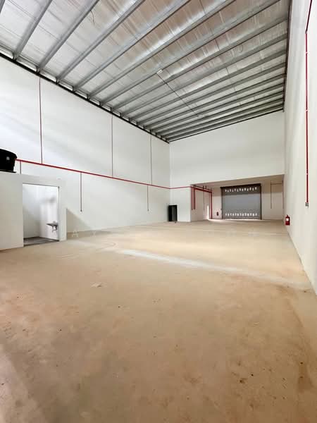 Terrace Factory for Sale in Taman Desa Cemerlang (Ulu Tiram) - Kayden Voon - Interior - PropertyGuru.com.my