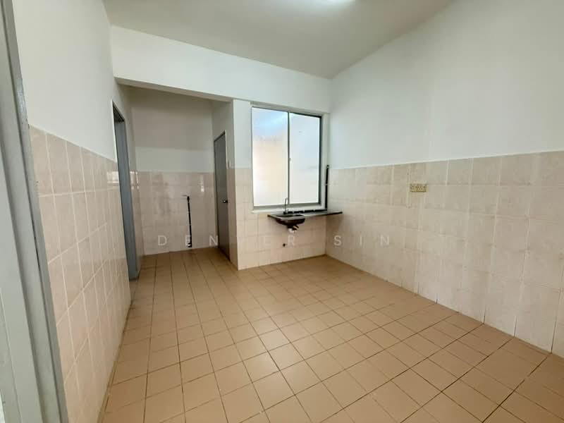 Rumah Teres 2-Tingkat untuk Dijual di Bandar Mahkota Cheras (Cheras) - Denver Sin - Kitchen - PropertyGuru.com.my