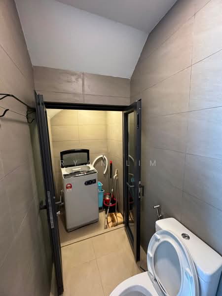 Condominium for Rent at Bora Residences - Ryan Lim - Bathroom - PropertyGuru.com.my